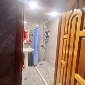 In Baku 90.0 m² apartment is for sale - Image 5