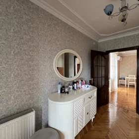 In Baku 70.0 m² apartment is for rent - Image 9