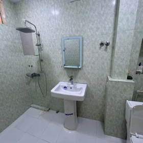 In Baku 65.0 m² apartment is for rent - Image 2