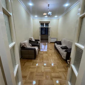 In Baku 65.0 m² apartment is for rent - Image 3