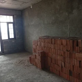 In Baku 76.0 m² apartment is for sale - Image 9