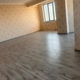 In Baku 155.0 m² apartment is for sale - Image 8