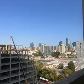 In Baku 164.0 m² apartment is for sale - Image 3