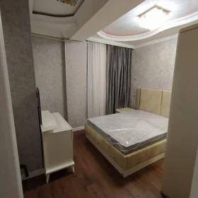 In Baku 110.0 m² apartment is for rent - Image 3