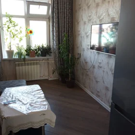 In Binəqədi rayonu 90.0 m² apartment is for sale - Image 4
