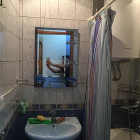 In Baku 70.0 m² apartment is for rent - Image 2
