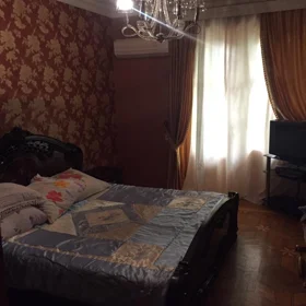 In Baku 70.0 m² apartment is for rent - Image 5