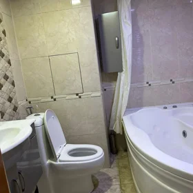 In Baku 120.0 m² apartment is for rent - Image 8