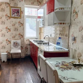 In Binəqədi rayonu 77.0 m² apartment is for rent - Image 2