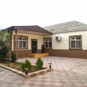 In Baku 250.0 m² house with 7.0 rooms is for sale - Image 3