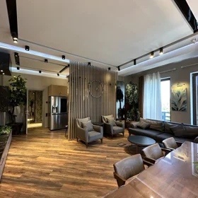 In Baku 246.0 m² apartment is for sale - Image 4