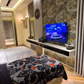 In Baku 246.0 m² apartment is for sale - Image 8