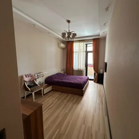 In Baku 175.0 m² apartment is for sale - Image 7