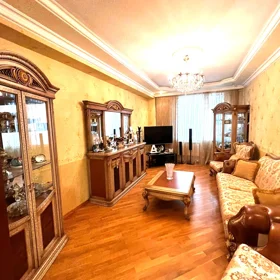 In Baku 125.0 m² apartment is for sale - Image 3
