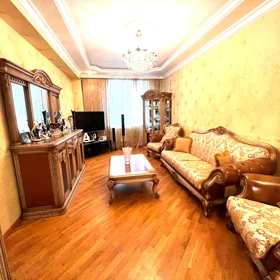In Baku 125.0 m² apartment is for sale - Image 5