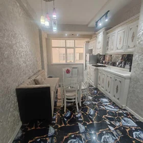 In Baku 165.0 m² apartment is for sale - Image 2
