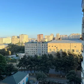 In Baku 130.0 m² apartment is for sale - Image 5
