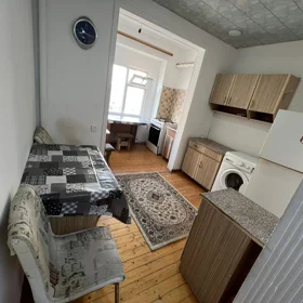 In Baku 60.0 m² apartment is for rent - Image 3