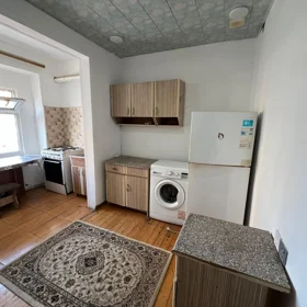 In Baku 60.0 m² apartment is for rent - Image 4