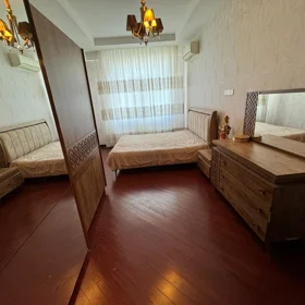 In Baku 80.0 m² apartment is for rent - Image 3
