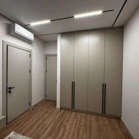 In Baku 100.0 m² apartment is for rent - Image 9