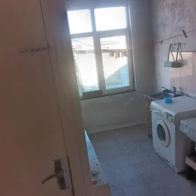 In Baku 40.0 m² apartment is for rent - Image 3