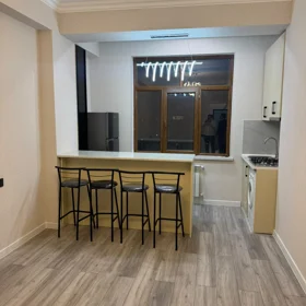 In Khirdalan 60.0 m² apartment is for rent - Image 8