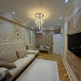 In Baku 102.0 m² apartment is for sale - Image 3
