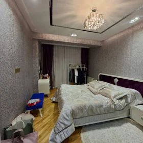 In Baku 102.0 m² apartment is for sale - Image 5