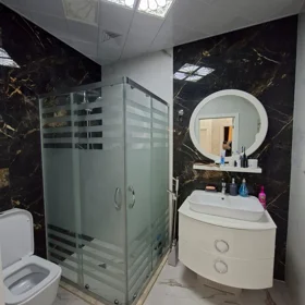 In Baku 102.0 m² apartment is for sale - Image 8