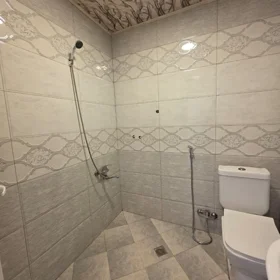 In Baku 100.0 m² apartment is for rent - Image 2