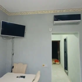 In Baku 66.0 m² house with 2.0 rooms is for rent - Image 4