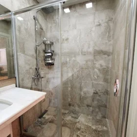 In Baku 108.0 m² apartment is for sale - Image 3