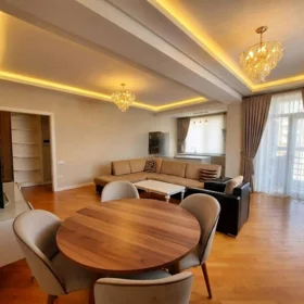 In Baku 108.0 m² apartment is for sale - Image 10