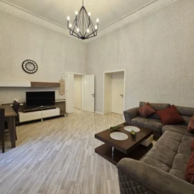 In Baku 100.0 m² apartment is for rent - Image 5