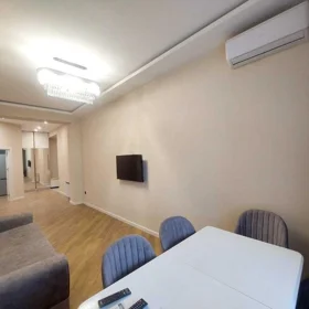 In Baku 80.0 m² apartment is for rent - Image 3