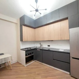 In Baku 80.0 m² apartment is for rent - Image 9