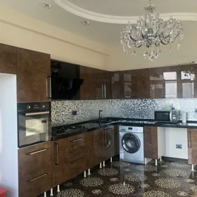 In Baku 220.0 m² apartment is for rent - Image 3