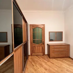 In Baku 96.0 m² apartment is for rent - Image 2