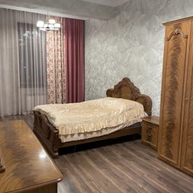 In Baku 90.0 m² apartment is for rent - Image 8