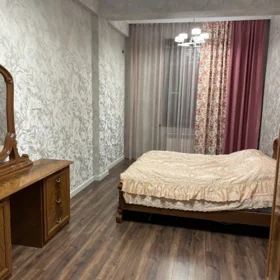 In Baku 90.0 m² apartment is for rent - Image 9