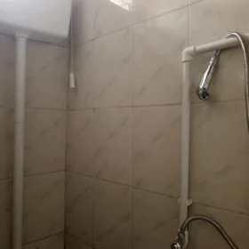 In Baku 40.0 m² house with 1.0 rooms is for rent - Image 5