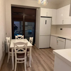 In Baku 145.0 m² apartment is for rent - Image 7