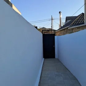 In Baku 75.0 m² house with 3.0 rooms is for sale - Image 3