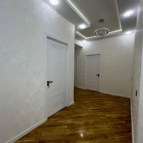 In Binəqədi rayonu 105.0 m² apartment is for sale - Image 10
