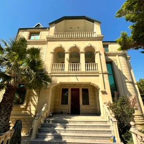 In nan 570.0 m² house with 6.0 rooms is for sale - Image 3