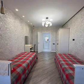 In Baku 80.0 m² apartment is for sale - Image 2