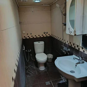 In Baku 75.0 m² apartment is for sale - Image 5