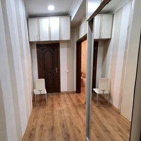 In Baku 100.0 m² apartment is for sale - Image 2