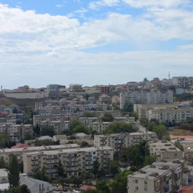 In Baku 91.0 m² apartment is for sale - Image 2
